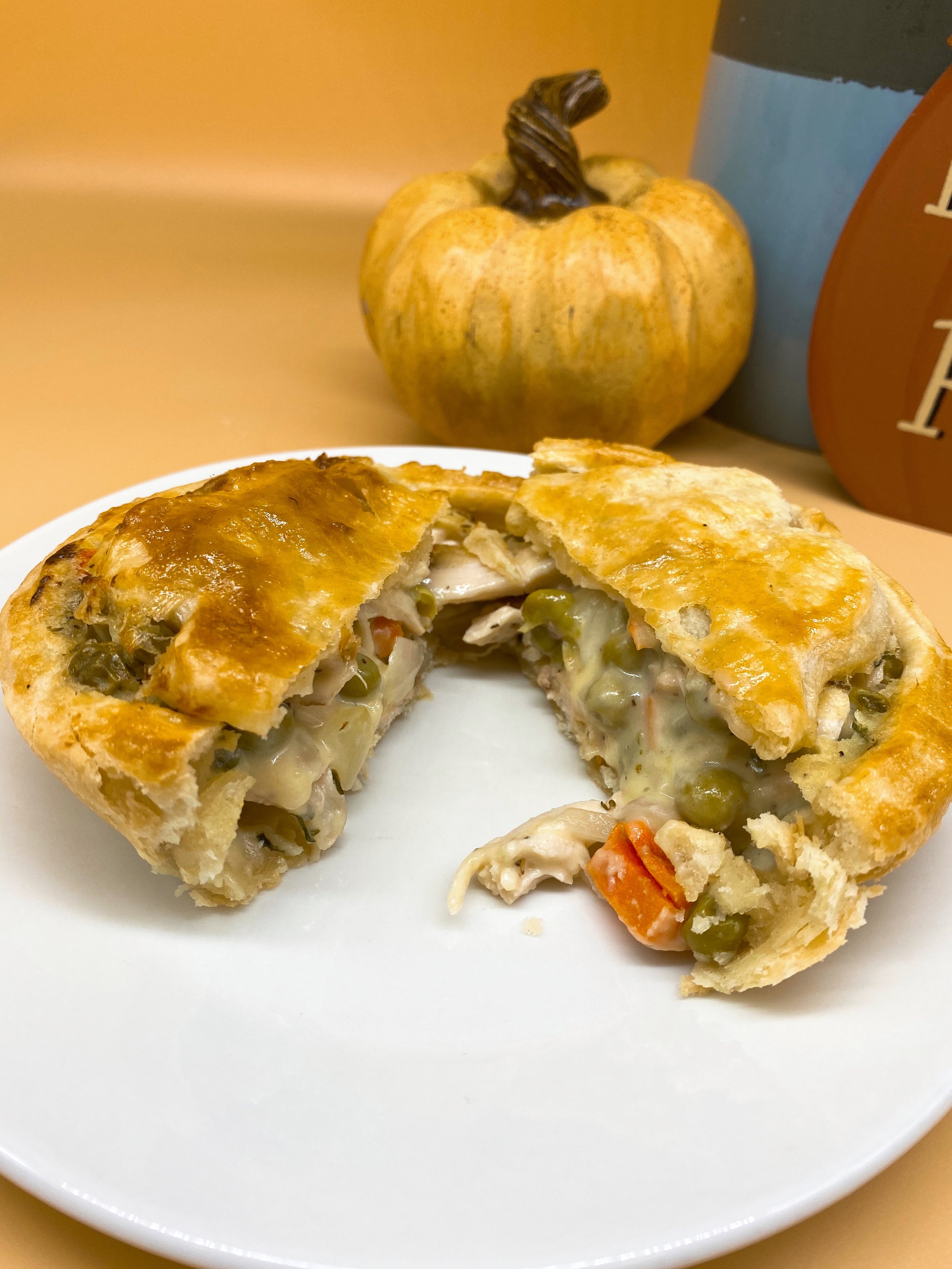 12" Chicken Pot Pie (Holiday Menu) MO&MA